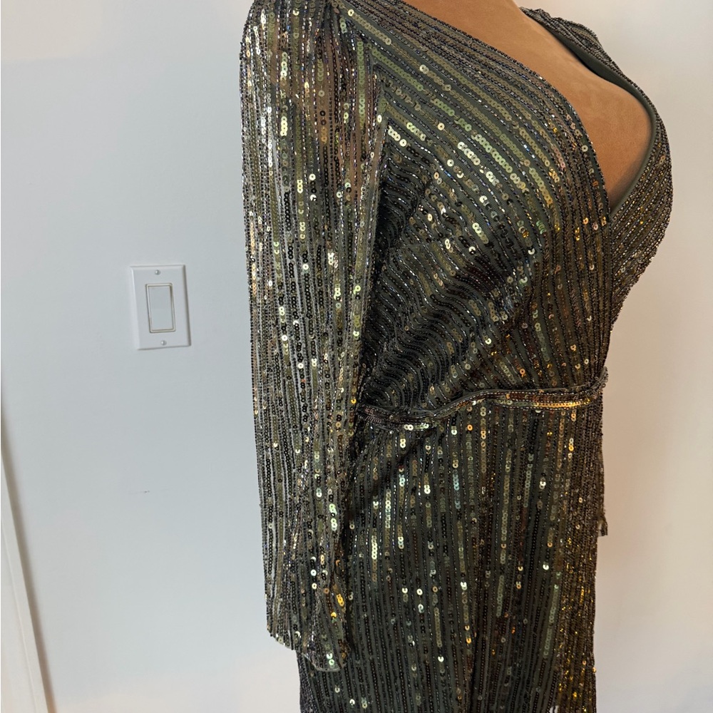 Mac Duggal Sequin & Mesh Metallic Mini Dress 14 L XL Deep V Plunge Long Sleeve - Picture 5 of 13
